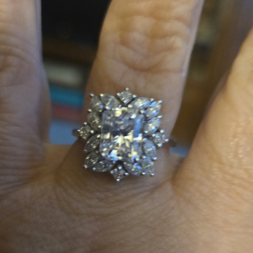 Elegant Silver moissanite Ring